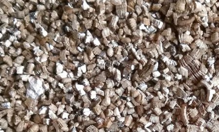 Vermiculite Menjadi Media Tanam Hidroponik